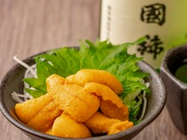 Uni Don Senmonten Nagi_Uni Sashimi - Savor the carefully selected sea urchins just as they are.