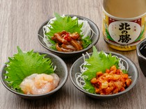 Uni Don Senmonten Nagi_Three-Dish Appetizer Set - Ideal for pairing with drinks. The combinations are all up to you.