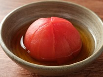 Wagyu Seihousya_The shop's popular dish, "Seasonal Tomato Salad"