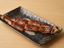  "One Grilled Eel" combines the aroma of charcoal fire with the deep flavor of rich sauce 