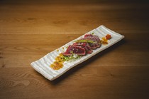  稻草烤藍鰭鮪魚 