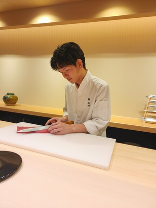 Sushi Minatozaki_Hikaru Saito