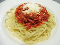  肉醬義大利麵 
