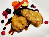  奶油炒鴨鵝肝（2種） 