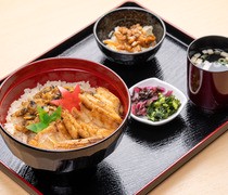  尽享宫岛名产——纯正日本产野生星鳗与蛤蜊时雨煮奢华美味的“蛤蜊星鳗盖饭定食” 