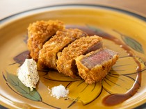  精选和牛最上佳部位，搭配清爽酱汁的“炸和牛夏多布里昂牛排” 