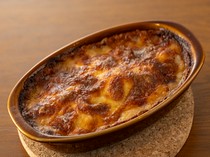  尽享大龙虾与海鲜的奢华美味“大龙虾海鲜奶汁烤菜” 