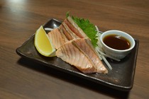  烤三文鱼配柚子醋 