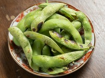  毛豆（水煮或烤制） 