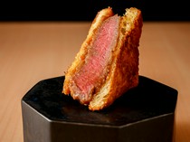  以三明治形式品味柔嫩里脊的『特选里脊布里欧修炸肉三明治』 