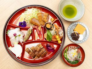 食事処 Uchiyosuru