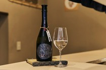  Select sake from across Japan, which goes well with the restaurant's sushi and seasonal dishes 