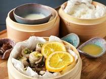  메인 요리로 세이로 찜을 선택할 수 있는, 만족도 최고의 점심 메뉴 ‘세이로 찜 런치’ 
