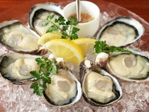  「牡蠣套餐」提供 11 種不同的烹飪方法，您可以自由訂製您的牡蠣。 