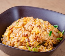  라면과 함께 맛보고 싶은 구식 마을 중화의 맛을 추구한 '볶음밥 (스프 포함)' 