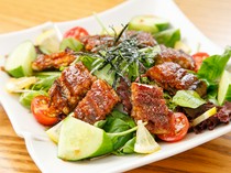 Hitsumabushi Nagoya Bincho Lachic Location_"Unagi Salad" is a refreshing salad with unagi as the main ingredient, only possible at an unagi specialty store.