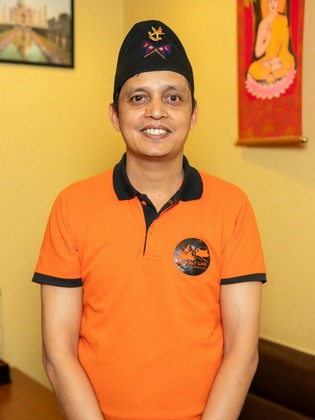 India Nepal Restaurant Everest Cafe_SUBEDI MAHENDRA BAHADUR