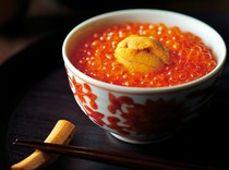 Kyodo Ryori Tei Sugi no Me_Enjoy the traditional salmon roe pickled in soy sauce at the Sea Urchin and Salmon Roe Rice