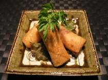 Location Dining Nagi_Aurora Spring Rolls with Shrimp and Prosciutto