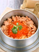 Soshu Torigin Kamonomiya Branch_Salmon and egg rice pot