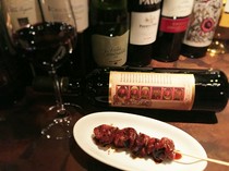 Wine Chubo Gekko_"Chicken Liver" (salt/sauce) with an exquisite richness of sauce. Goes great with red wine!