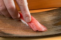 Ginza Sushi Dokoro Shin_Medium fatty tuna from Oma, Aomori