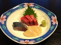 Kaisentei Totoya_Three kinds of sashimi (1 portion) ↓Please choose from the options below.