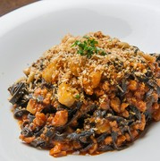 Spiedino Fuggi_Tagliolini with squid ink ~ Squid and scallop ragout sauce ~