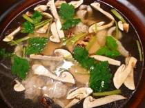 Sakana Ryori Rokkon_Conger eel and matsutake mushroom hotpot