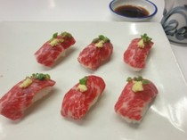 Jiman ha Shizen Tori Ryori Kawadaya_{Authentic Taste} Marbled Horse Sashimi Nigiri Sushi