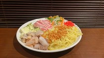 Ocomo_Yakisoba with seafood sauce