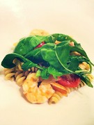 Buveur Orge_Shrimp, arugula and young tomato short pasta