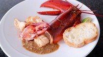 Teppan Steak Pur_Sweet and plump "Steamed live lobster" (1 piece)