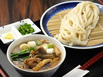 Teuchi Udon Kotobukian_Meat-based udon noodles (hot or cold)