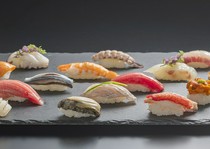 Japanese restaurant Miyabi-Tei _Sushi that highlights the craftsmanship of the chef