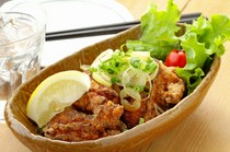 Katsu Shimokitazawa_"Deep-fried Oyama Chicken" made from fresh thigh meat slaughtered that morning