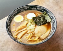  Soy sauce ramen 