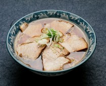  Soy sauce-flavored char siu pork 