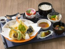 Maruya Honten Chubu Centrair International Airport Branch_Tempura meal (includes chawanmushi, small side dish, and miso soup)