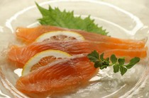  夏季限定！【河鱼料理套餐】20,000日元～24,000日元，每人16,800日元（含税、服务费） 