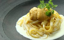 Ristorante Il Bambinaccio_Fresh sea urchin and scallops delivered from Hakodate in cream sauce served with homemade thin tagliolini noodles