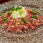 Wine Izakaya Charbon_Recommended: [Limited to 3 meals per day!] Smoked bonito carpaccio from the Pacific Ocean