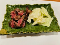 Motsunabe Mizutaki Yonbankan_Kyushu-produced Japanese black beef hanging steak