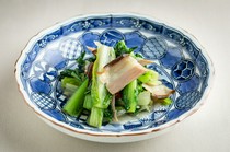 Akasaka Momonoki_"Stir-fried Taiwanese A-vegetables and homemade dried meat"