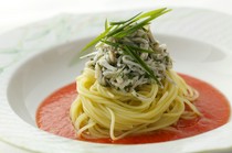 Ristorante Hamazaki_"Cold whitebait capellini with Kochi fruit tomato sauce"