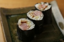 Sushiya Ono_The specialty "Ono Special" is seared fatty tuna rolled into a roll.