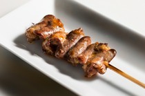 Hinaizidori-Yakitori Maekawa_A rare skewer that lets you experience the powerful flavor of Hinai Jidori chicken: "Exquisite Hatsu"