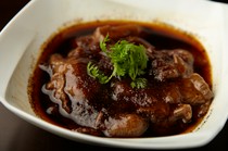 Shushanshan_One of the representative Sichuan dishes: "Sichuan stewed beef with the aroma of Japanese pepper"