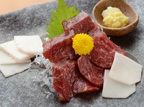 Ebisu Kichinoza_Horse meat sashimi from the owner's hometown, Kumamoto