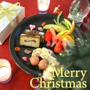 SANDAYA Takarazuka_Merry Xmas! During the Christmas fair, we offer a full-course dessert